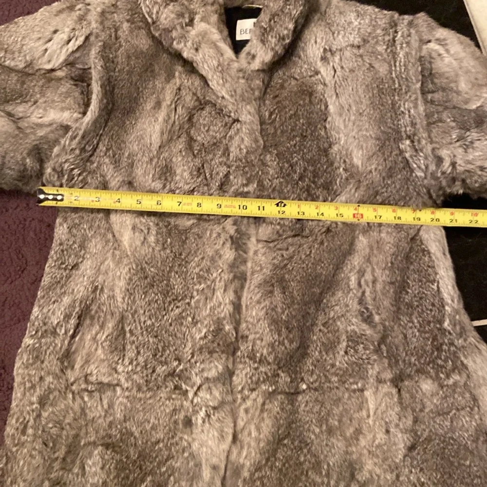 New Genuine Rabbit Fur Coat - Picture 4 of 16